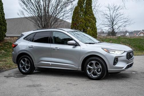 2023 Ford Escape ST-Line Select