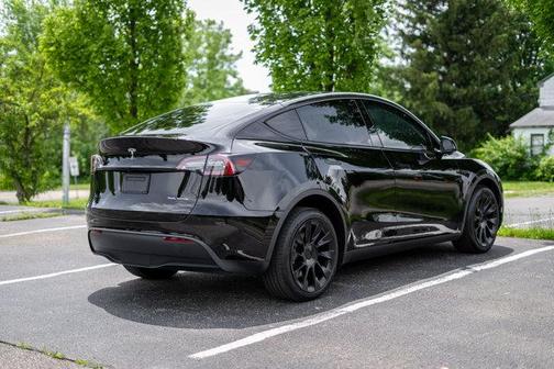 2023 Tesla Model Y Long Range Dual Motor All-Wheel Drive