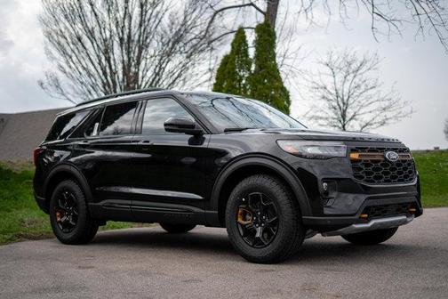 Agate Black Metallic 2026 Ford Explorer Tremor