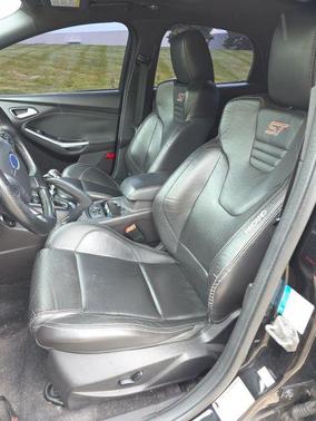 Tuxedo Black Metallic 2014 Ford Focus ST