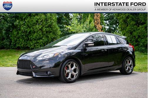 Tuxedo Black Metallic 2014 Ford Focus ST