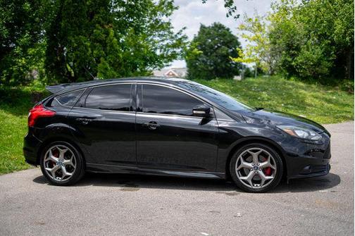 Tuxedo Black Metallic 2014 Ford Focus ST