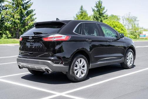 2023 Ford Edge Titanium
