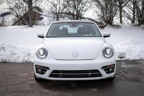 2019 Volkswagen Beetle 2.0T SE