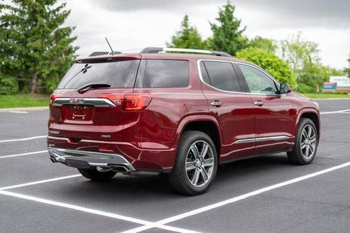 2017 GMC Acadia Denali