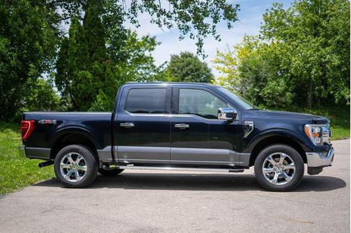 Antimatter Blue Metallic 2022 Ford F-150 XLT
