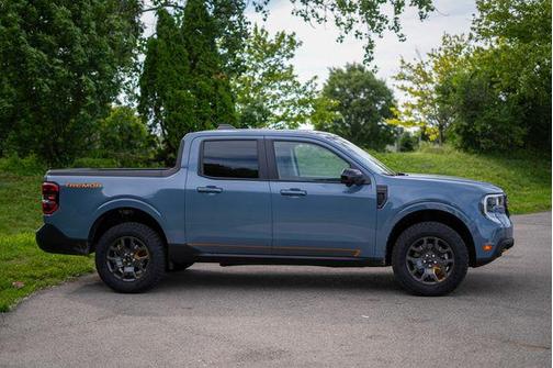 Azure Gray Metallic Tri-Coat 2025 Ford Maverick Tremor