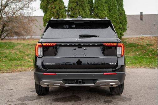 Agate Black Metallic 2026 Ford Explorer Active