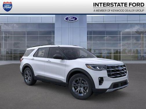 Space White Metallic 2026 Ford Explorer Active