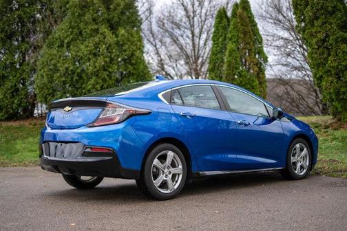 Kinetic Blue Metallic 2017 Chevrolet Volt LT