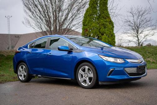 Kinetic Blue Metallic 2017 Chevrolet Volt LT