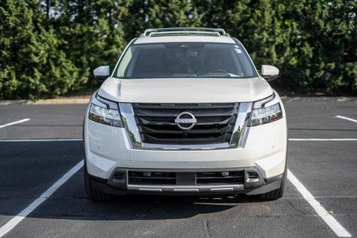2023 Nissan Pathfinder Platinum 4WD