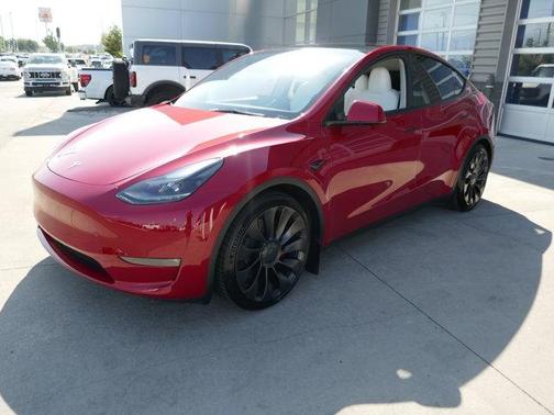 2023 Tesla Model Y Performance