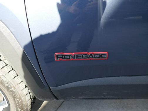 2021 Jeep Renegade Trailhawk