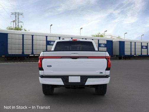 2025 Ford F-150 Lightning LARIAT