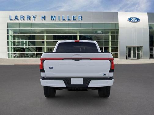 2025 Ford F-150 Lightning LARIAT