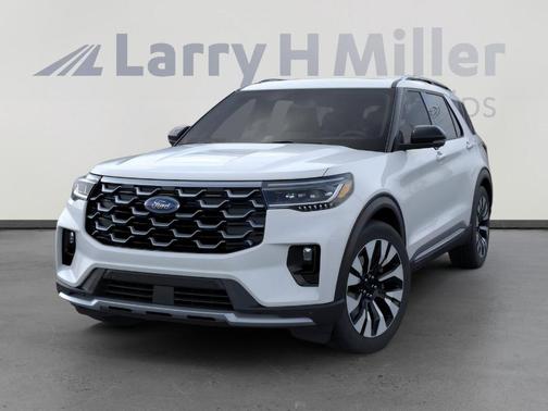 Space White Metallic 2026 Ford Explorer Platinum