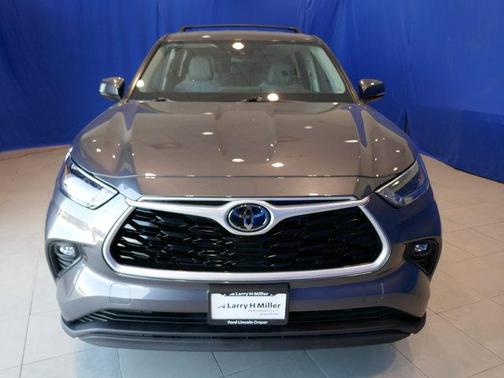 2021 Toyota Highlander LE
