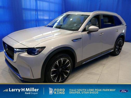 2024 Mazda CX-90 PHEV Premium Plus