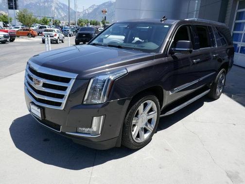 2017 Cadillac Escalade ESV Luxury
