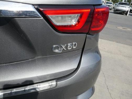 2018 INFINITI QX60 Base