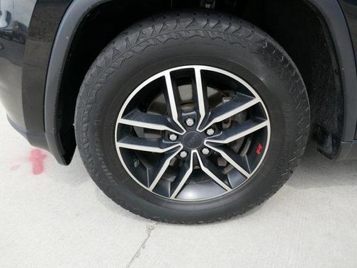 2020 Jeep Grand Cherokee Trailhawk