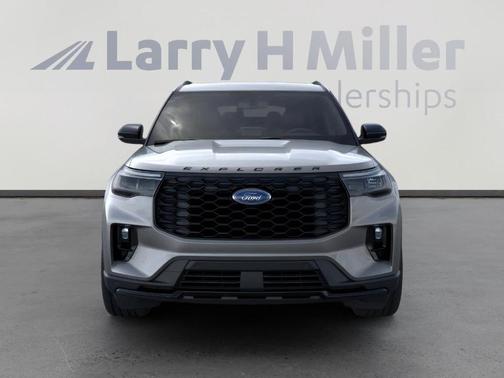 Carbonized Gray Metallic 2026 Ford Explorer ST-Line
