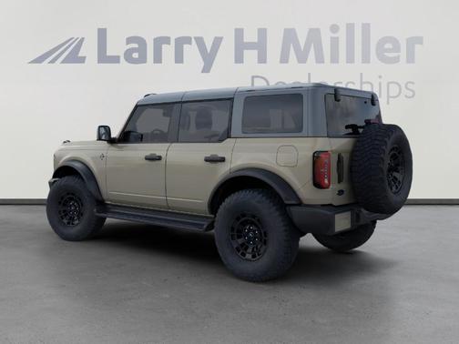 Beige 2026 Ford Bronco Outer Banks