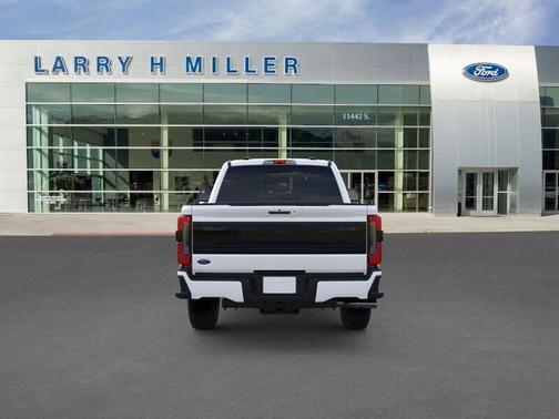 2025 Ford F-350 Platinum