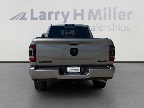 Billet Silver Metallic Clearcoat 2022 RAM 2500 Laramie