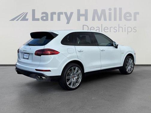 2017 Porsche Cayenne S