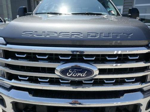 2024 Ford F-350 Lariat Super Duty