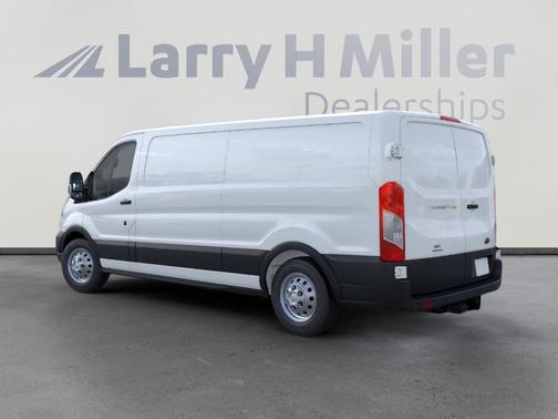 2025 Ford Transit-250 