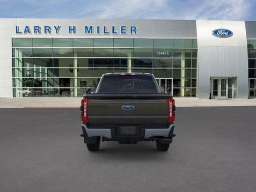 2025 Ford F-350 Lariat Super Duty