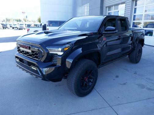 2025 Toyota Tacoma Hybrid TRD PRO