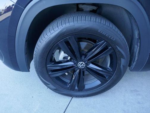 2023 Volkswagen Atlas 3.6 V6 SEL R-Line Black