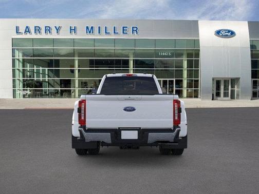 2025 Ford F-350 Lariat Super Duty
