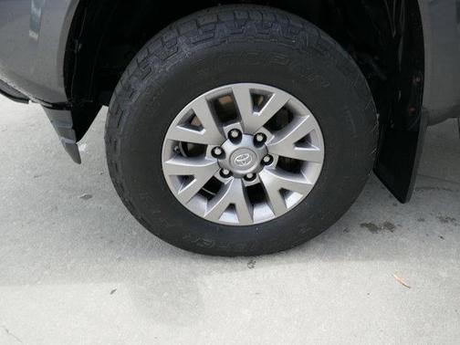 2018 Toyota Tacoma SR5