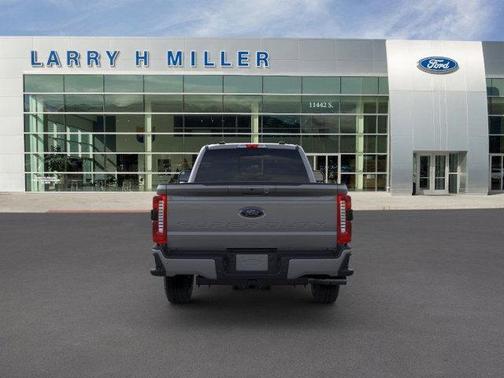 2025 Ford F-350 Lariat Super Duty
