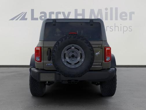 2025 Ford Bronco Base