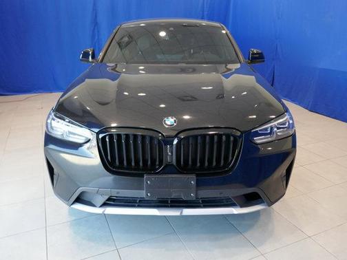 2023 BMW X4 xDrive30i