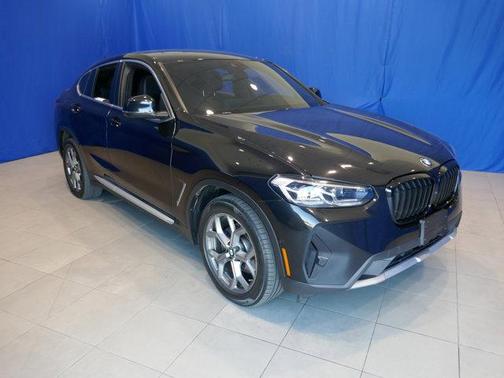2023 BMW X4 xDrive30i