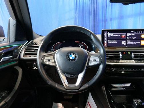 2023 BMW X4 xDrive30i