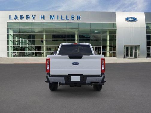 2025 Ford F-350 XLT
