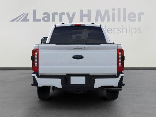 2025 Ford F-350 Lariat Super Duty