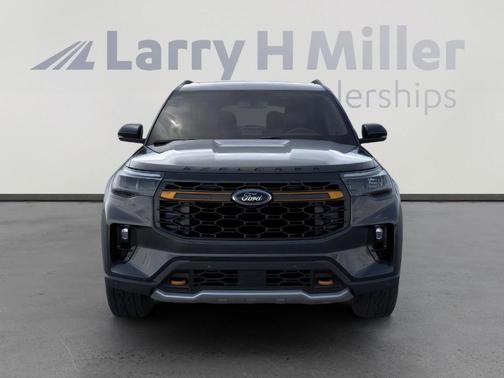 Agate Black Metallic 2026 Ford Explorer Tremor