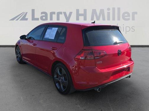 2017 Volkswagen Golf GTI SE 4-Door
