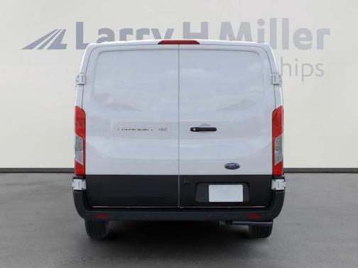 2025 Ford Transit-150 XL