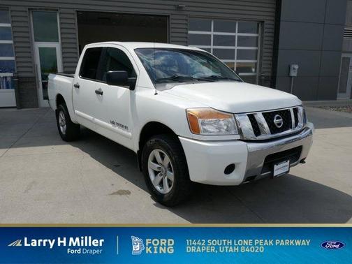 2009 Nissan Titan SE Crew Cab