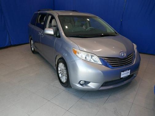 2012 Toyota Sienna